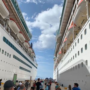 Meet your Posher, Christopher